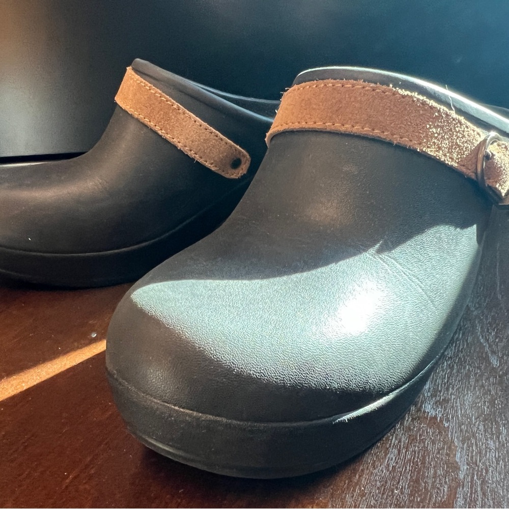 Crocs Sarah Mule Clog size 7